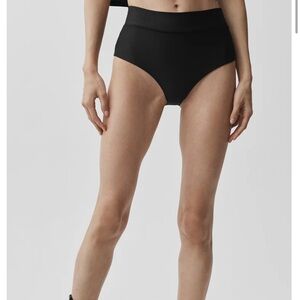 ALO Yoga Black High-Cut Bottom